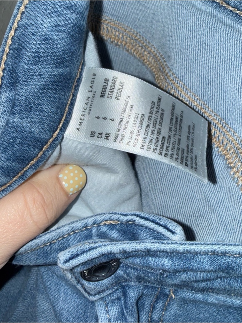 American Eagle Dreamy Drape Super High Waisted Baggy Wide Leg Jeans Size 6 - Picture 5 of 6